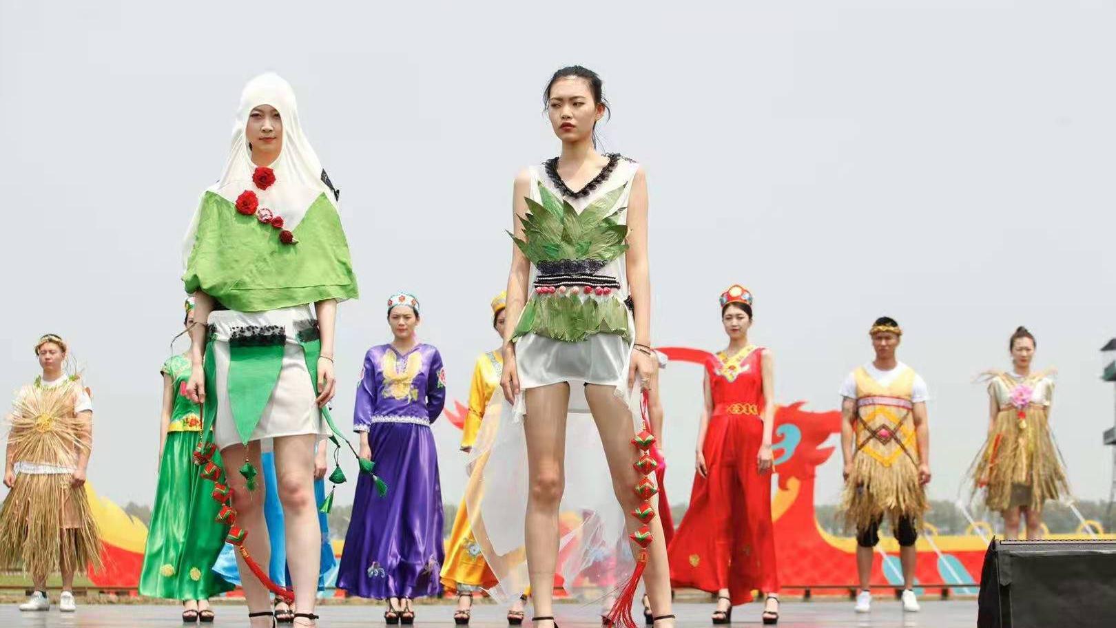 原創(chuàng  )史詩(shī)實(shí)景演出第二幕粽情狂歡